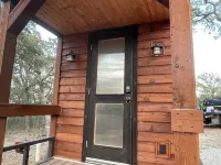 Lakefront Relaxation with Stunning Views - Enchanting Glamping Escape