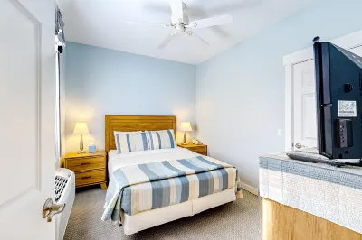 Two Neighboring Suites, Each w/ WiFi, Two TVs, and Central AC - Near Acadia Hotels near Acadia National Park