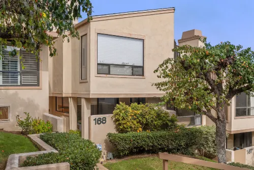 Spacious Two-Story Retreat with Garden Views - Stylish Coastal Haven