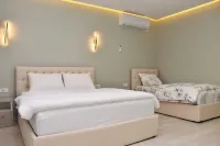 London Restaurant Hotel Hotels in Kukes