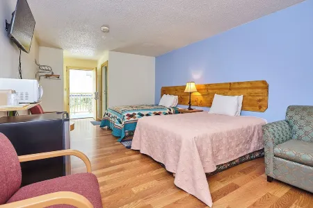 DELUXE ROOMS MOTEL - Newly Remodeled- 4+ Reviews - Big Parking - Trinity TX. Отели в г. Trinity County