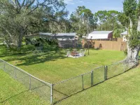 Pool, Hot tub, Kid & Pet Friendly! Near Lake, CLEAN Hotels in Okeechobee County