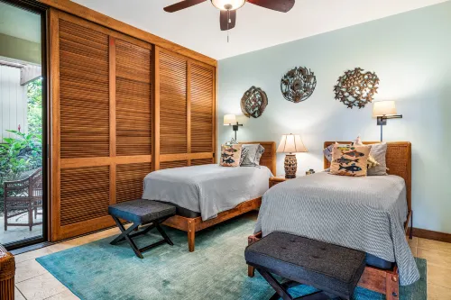 Elegant Interior and Ocean Views - Stunning Coastal Escape