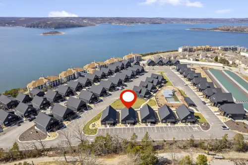 Private Hot Tub and Scenic Patio Retreat - Tranquil Modern Haven Hotels in Oliver Township