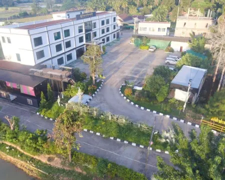 布阿薩萬酒店 沙灣拿吉酒店