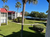 Scenic Patio and Fishing Pier Access - Charming Florida Hideaway