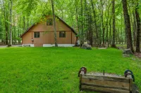 Charming Retreat with Lake Access and Spacious Yard - Delightful Haven
