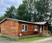 Spectacular Hilltop Retreat-Garden, Deck, Playground, Views