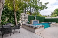 The Ivy Apartments Franschhoek Отели в г. Фрэншек