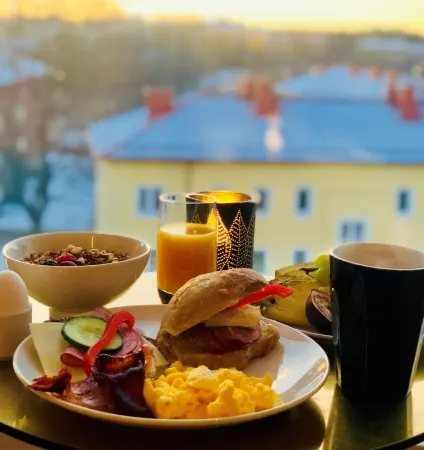 Hotel von Kraemer Отели рядом с достопримечательностью «Главное здание университета»