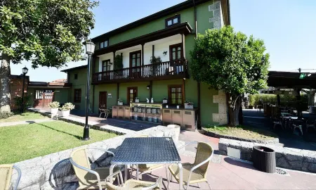 Posada Término Отели в г. Оснайо