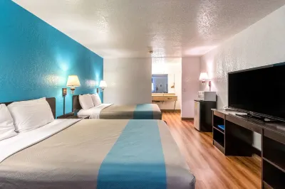 Motel 6 Astoria, or Hotels near Lightship Columbia (WLV604)