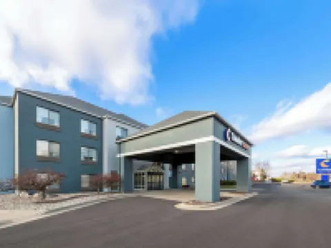 Comfort Suites Hotels in Stevens Point