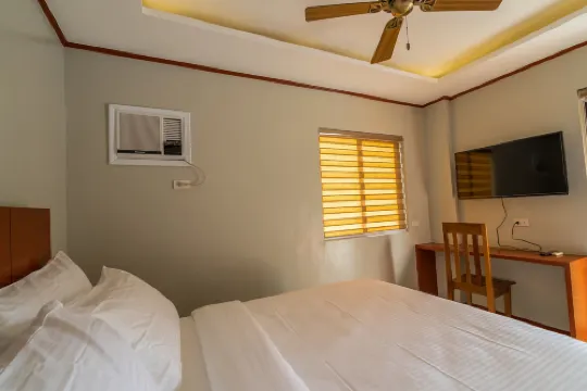 Coral Cliff Hotel Photos