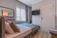 Seven City Hotel