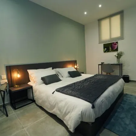 Guest House Capital Inn