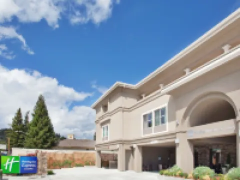 Holiday Inn Express & Suites SANTA CRUZ by IHG