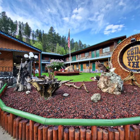 Cedar Wood Inn