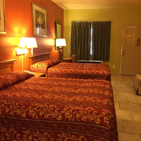 Boca Chica Inn and Suites