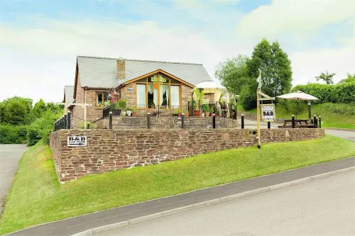 Castle Lodge - Brecon Beacons Accommodation - 4 Sao