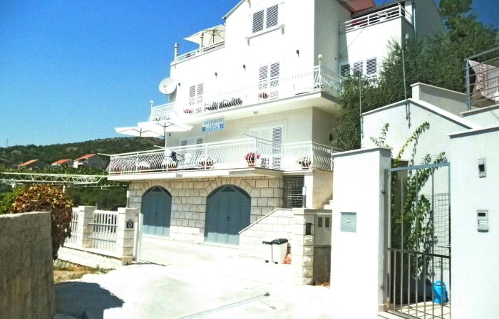 Apartments Villa Enzian