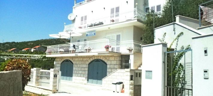 Apartments Villa Enzian Hotels in Mlini
