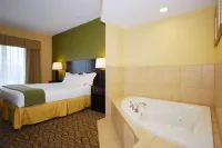 Wingate by Wyndham Kittanning Hotel di West Hills