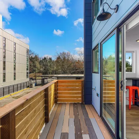 Echo Loft: A Modern Escape