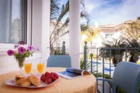 Apartamentos Marina Turquesa Отели в г. Фрихильяна