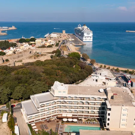 Athineon Hotel Отели рядом с достопримечательностью «Стадион «Диагорас»»