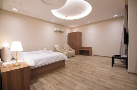 Towlan Alfalah Services Apartment Hotels in der Nähe von The Business Gate