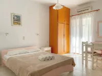 Captain Michalis Apartments - 750m from Kalamaki Beach Hotel di Theriso