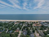 Luxury 6BR-5.5BA, heated pool, firepit, 2 porches, sheets/twls, beach/baby gear