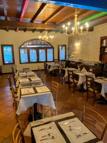 拉洛坎達德拉佛朗恰克塔酒店