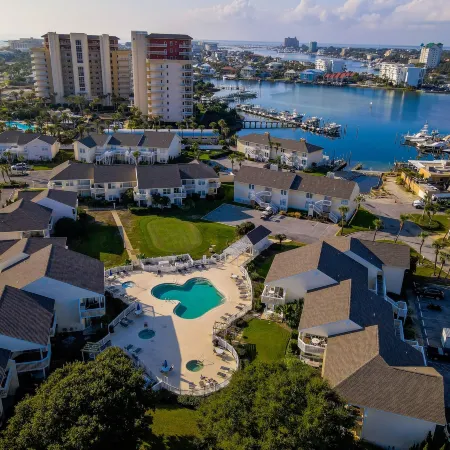 Sandpiper Cove by Southern Vacation Rentals
