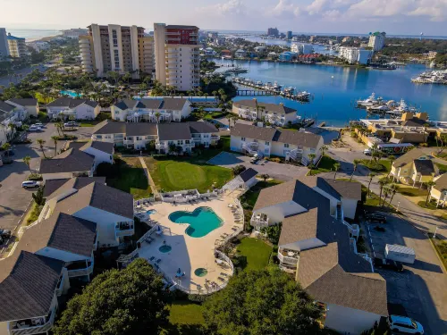 Sandpiper Cove by Southern Vacation Rentals