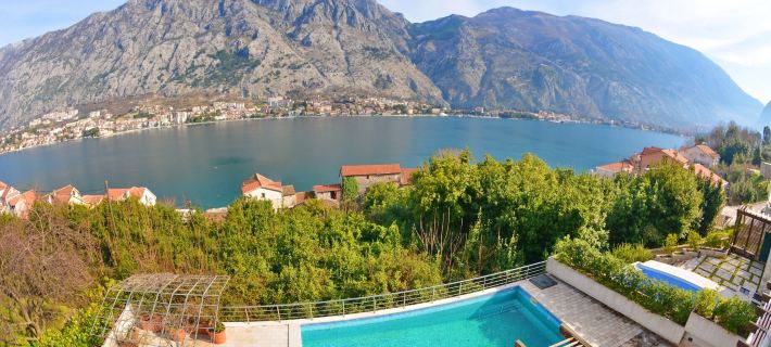 Muo Apartments Hotels in Kotor