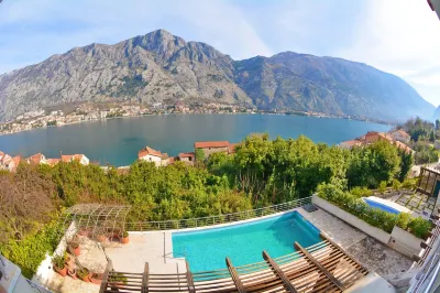 Muo Apartments Hotels in Kotor