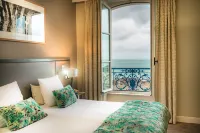 Hotel France et Chateaubriand