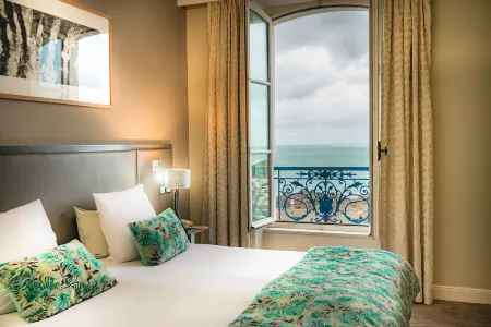 Hôtel France et Chateaubriand