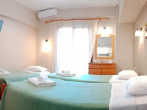 Prosforio Hotels in Aristotelis