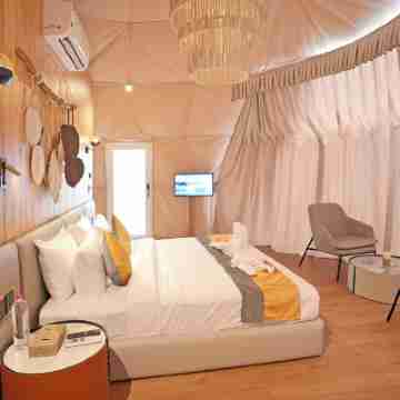 Le Villagio Resort & Domes Rooms