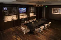 Milwaukee Marriott Downtown - bar