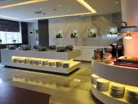 Ramada by Wyndham Abu Dhabi Corniche - Bữa sáng