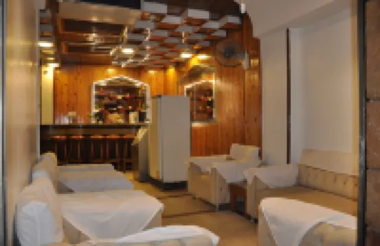 Shady Hotel Luxor