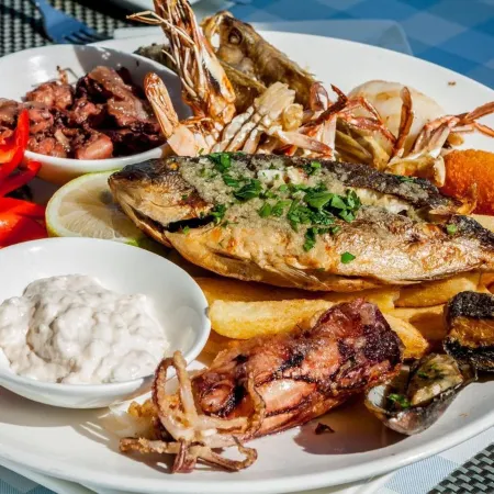 Villa Fostira Large Private Pool Walk to Beach A C Wifi Eco-Friendly - 2402