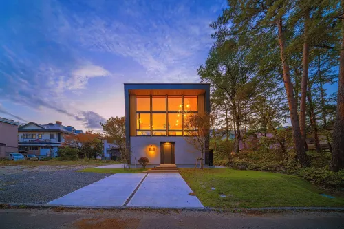 The Bergamot by Hakuba White Fox Company