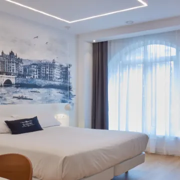 Boulevart Donostia Hotels near Beach of La Concha