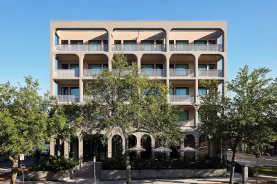 Hotel Henrietta Hotels in Harvey