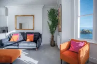 Caldey View - Luxury 2 Bedroom - Panorama - Tenby - مطابخ